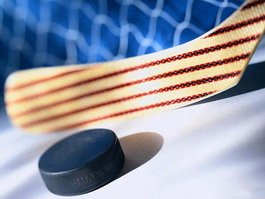 Проводится набор в группы по хоккею с шайбой