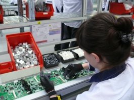 Три миллиона российских семей пользуются электроникой, произведённой в Калининградской области