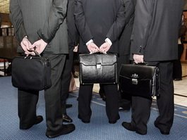 В Гусеве самый большой рост количества чиновников за год среди муниципалитетов области