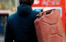 Жительница Гусева заплатит 108 тыс. за сына, вылившего горящий бензин на друга