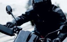 Вчера на улице Красноармейской мотоциклист сбил женщину и скрылся с места происшествия