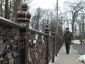 Мост через Писсу в Гусеве будут украшать мастера из Баку