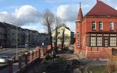 В Гусеве завершается реконструкция исторической ограды бывшего казино уланов