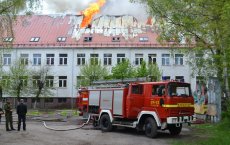 Военное общежитие в Гусеве тушили 12 часов