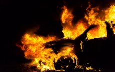 Житель Гусева из-за долга поджег автомобиль знакомого