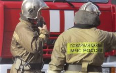 В Гусеве в огне пострадали «Фольксваген» и скутер