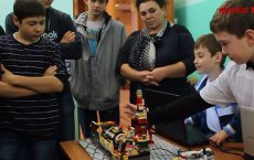 В рамках недели профессионального мастерства в политехническом прошли выставка и мастер-классы от ДЮСТЦ