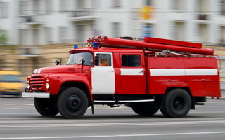 Минувшей ночью на улице Московской горел автомобиль
