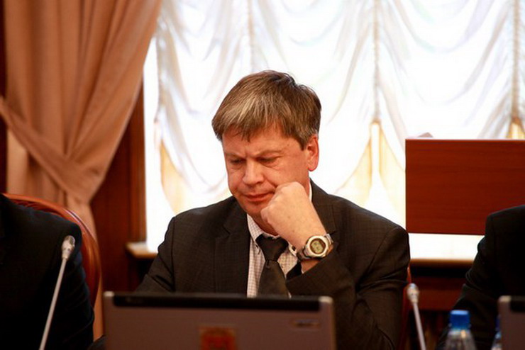 Минфин области заявил, что предположительно незаконно выданный Гусеву кредит уже возвращен