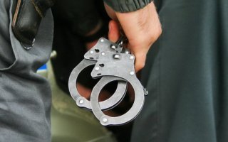 В Гусеве рецидивисту грозит до 7 лет колонии за ограбление прохожего
