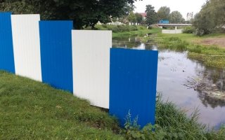В Гусеве приступили к строительству пешеходного моста через Писсу
