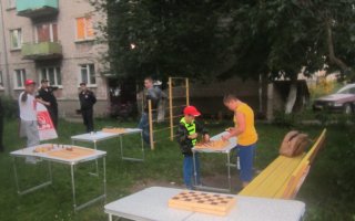 Как единороссы в Гусеве шахматный турнир срывали