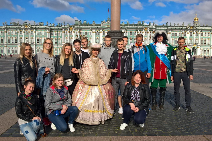 В рамках проекта «Польско-Российский обмен Молодежи» Гусевские студенты посетили Санкт-Петербург
