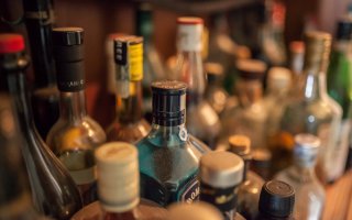 Жители Гусева обратились к губернатору с просьбой закрыть ночной магазин