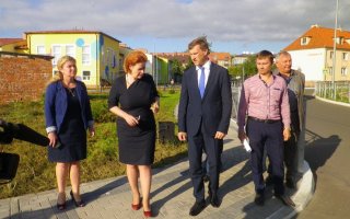 Елена Дятлова проверила ход ремонта дорожных объектов на востоке области