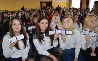В Гусевском агропромышленном колледже состоялось посвящение в студенты