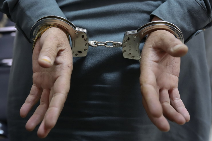 Житель Гусева получил 7 лет колонии за кражи и разбойное нападение