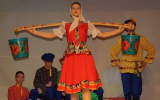 В канун Нового года в городском ДК чествовали самых умных и талантливых
