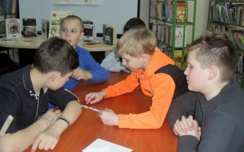 «Армейская азбука»: В Покровской библиотеке отпраздновали День защитника Отечества