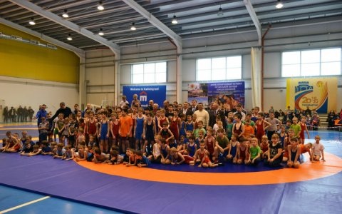 В День защитника Отечества в ФОКе прошло открытое первенство по вольной борьбе