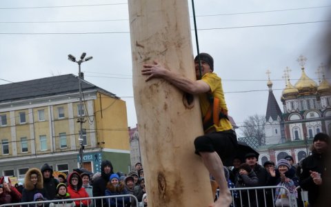 Фоторепортаж с массовых гуляний «Широкая Масленица»