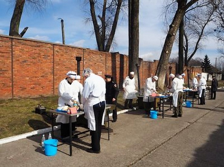 Повар из Гусевской части прошел отборочный этап конкурса «Полевая кухня» и вошел в сборную Балтфлота