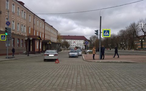 На улице Победы водитель автомобиля «Мазда 626» сбил велосипедистку
