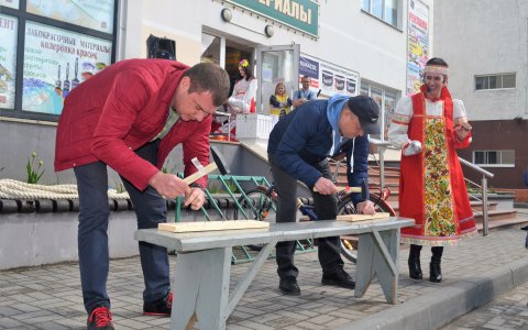 «Городской объектив»: Праздник весенний, праздник семейный