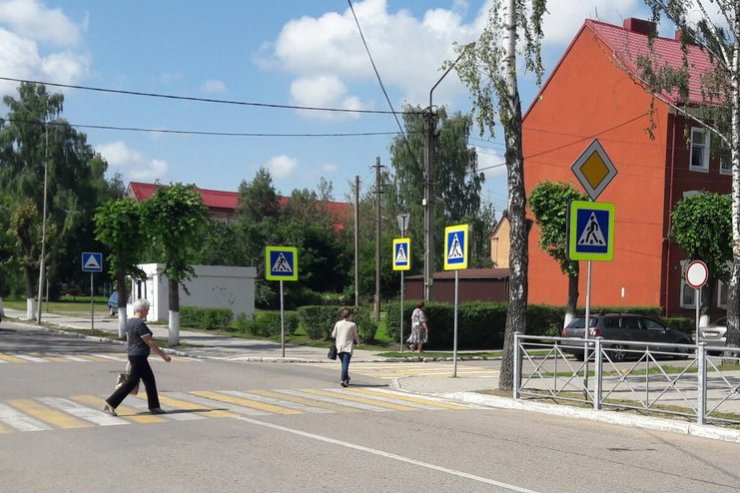 В Гусеве обустроят 25 пешеходных переходов возле образовательных учреждений