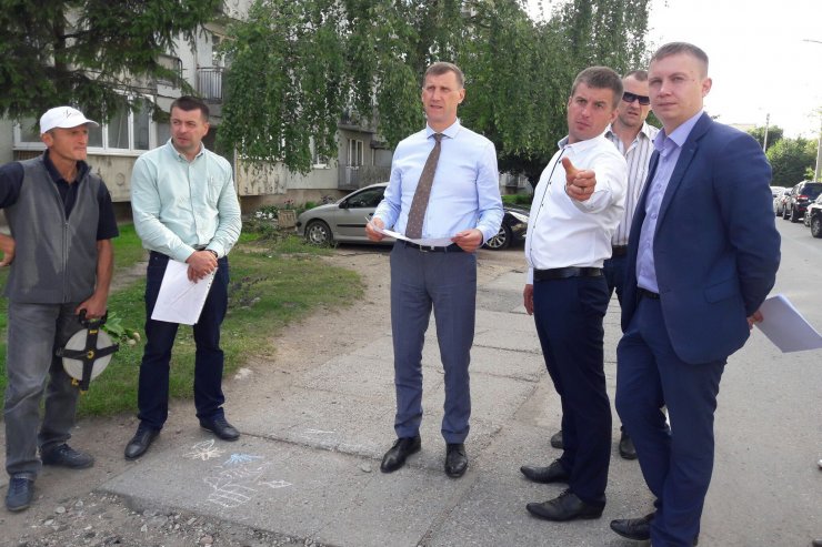 В Гусеве приступили к ремонту тротуаров на Ломоносова, Павлова, Малахова и обустройству стадиона школы №5