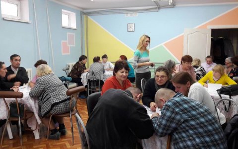 В комплексном социальном центре прошла интеллектуальная игра «Что? Где? Когда?»