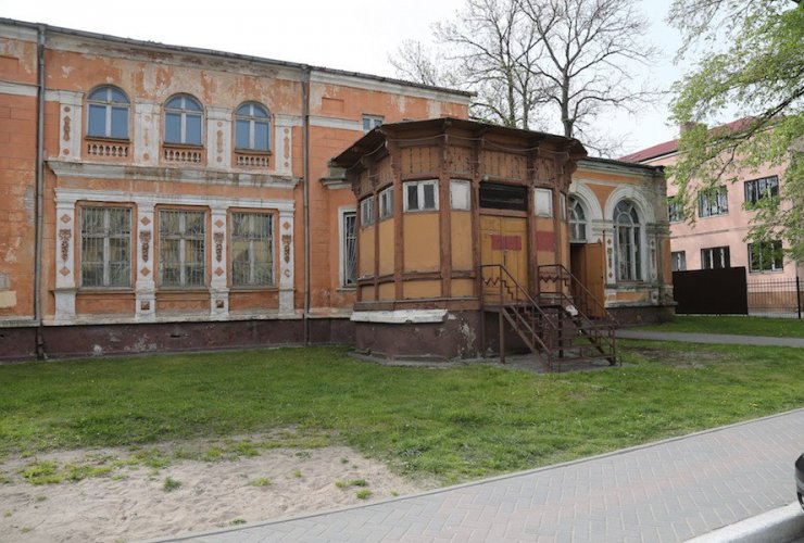 Для благоустройства территории бывшего малого здания ГДО из местного бюджета выделят 5 млн руб