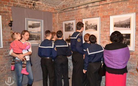 В городском музее открылась выставка в честь 100-летия Красной армии