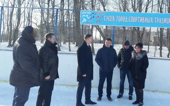На территории ФОКа зальют бесплатный открытый каток