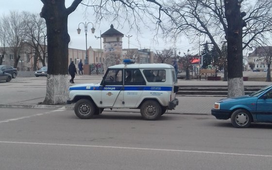В Гусеве сорвали агитационные плакаты одного из кандидатов в президенты