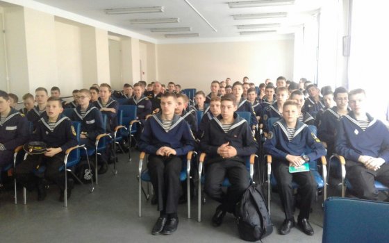 Инспекторы по делам несовершеннолетних провели лекцию для кадетов о вреде курения, алкоголизма и наркомании