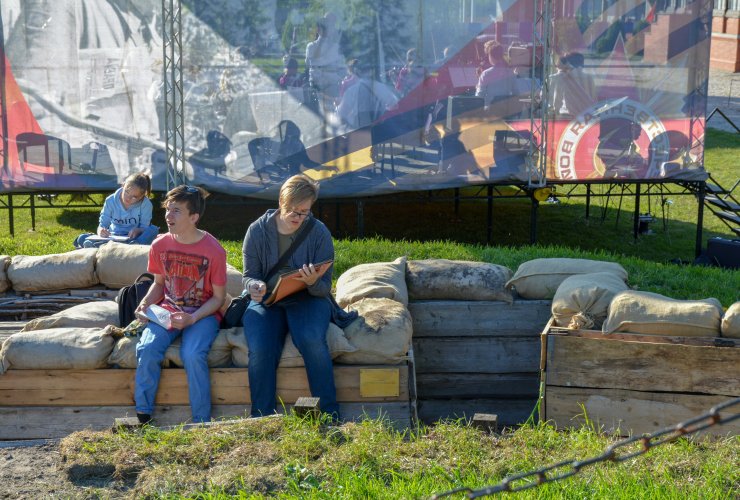 В городском музее прошёл праздничный концерт «В городском саду играет…» и пленэр «Штрихи Победы»