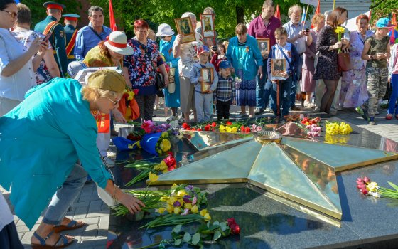 В Гусеве зажгли Вечный огонь