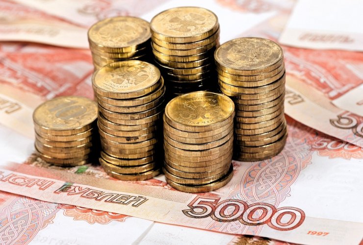 Жителю Гусевского района пришлось выплатить долги по кредиту, чтобы выехать на работу за пределы РФ