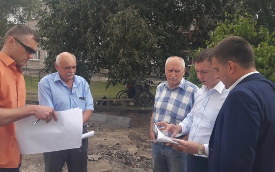 Александр Китаев проверил ход исполнения проекта «Формирование современной городской среды»