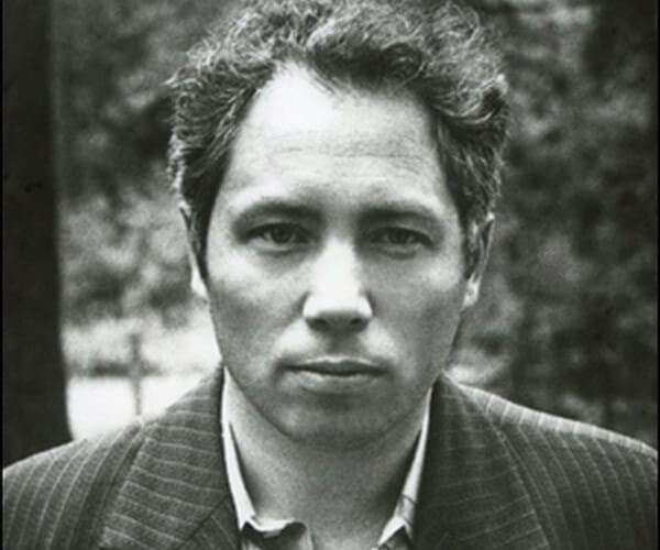 Юрий Михаилович Сапожков — народный поэт Белоруссии, начинавший своё творчество в Гусеве