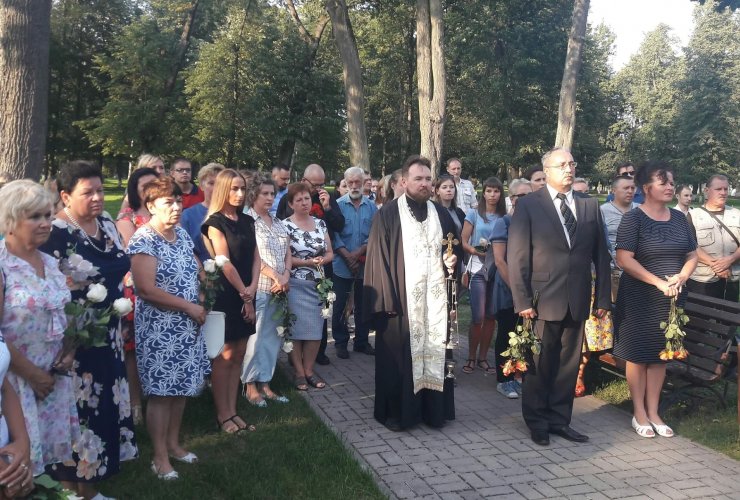 Сегодня на территории ФОКа, возле захоронения павших воинов, состоялись памятные мероприятия