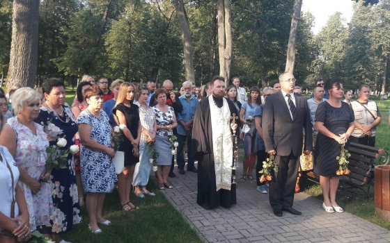 Сегодня на территории ФОКа, возле захоронения павших воинов, состоялись памятные мероприятия