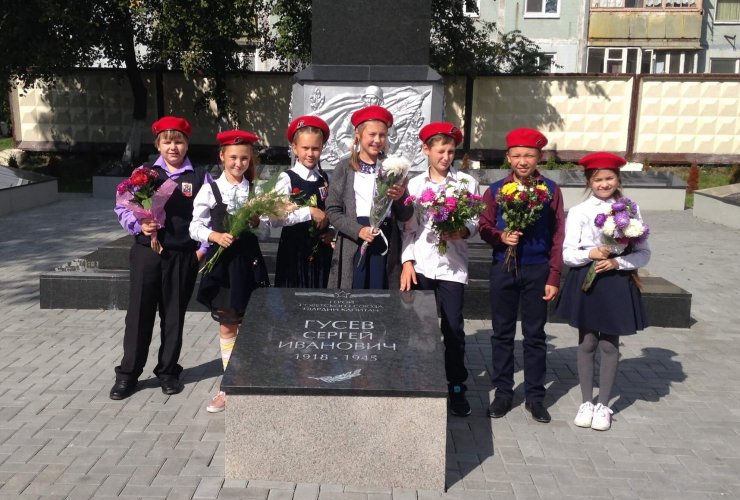 Гусевские школьники почтили память жертв теракта в Беслане