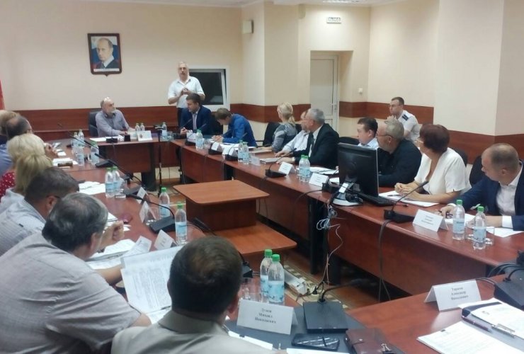 На первом заседании окружного совета депутатов II созыва выбрали главу муниципалитета