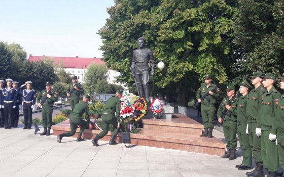 Военнослужащие Гусевского гарнизона почтили память героев Великой Отечественной войны