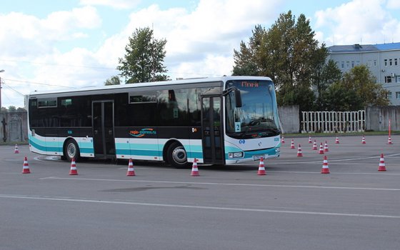 Водитель Гусевской автоколонны взял бронзу на конкурсе профессионального мастерства