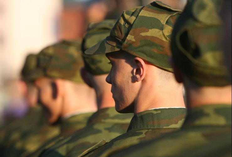 Гусевский военнослужащий осужден за самовольное оставление места службы и покушение на кражу