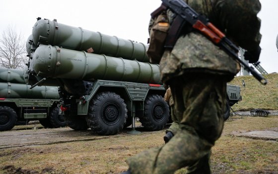 Обвиняемый в сексуальных связях со школьницей человек оказался военнослужащим