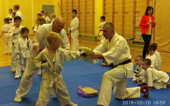 Спортсмены клубов Прибалтийской федерации поздравили сенсэя Владимира Орешко с Днём рождения